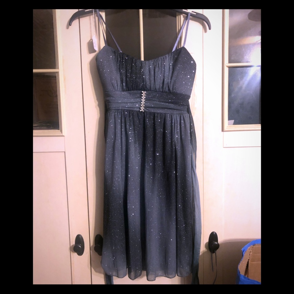 Jr sizes  small.   Dress